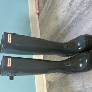 Hunter Glossy Tall Rain Boots - Black